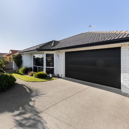 Pavilion Beachfront Apartments Mount Maunganui Exterior foto